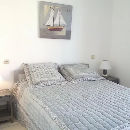 T2 Au Lavandou Pour 4, Proche Plage, Climatisation, Parking Prive - Fr-1-803-66 Apartamento